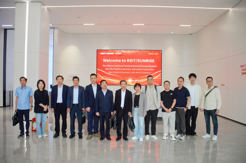 The chairman of Vietnam Textile and Garment Group (Vinatex) led a delegation to visit and exchange in UNRISE